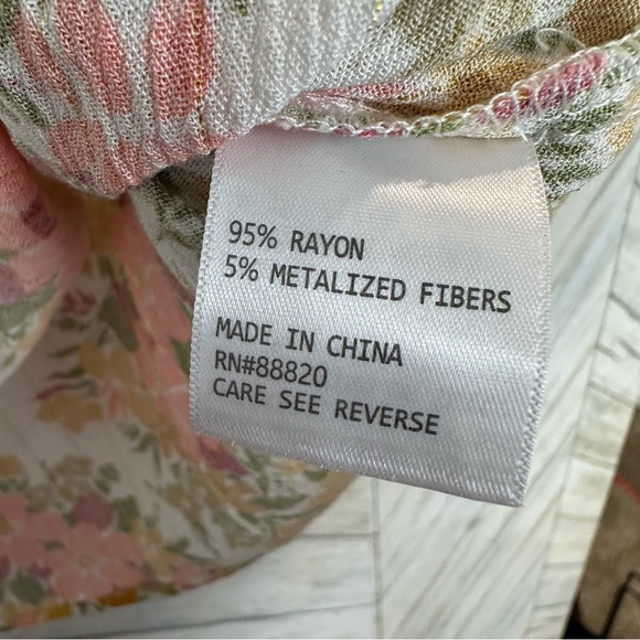 Joie Floral Peasant Blouse Size Large - Picture 5 of 6